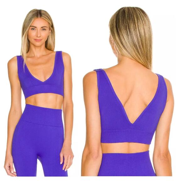 WeWoreWhat Sleeveless V-Neck Seamless Ribbed Sport Bra Sapphire Women's Size M